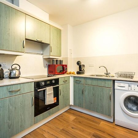 Fast Internet One Bedroom Apartment In Greater London, Id Required Exteriör bild