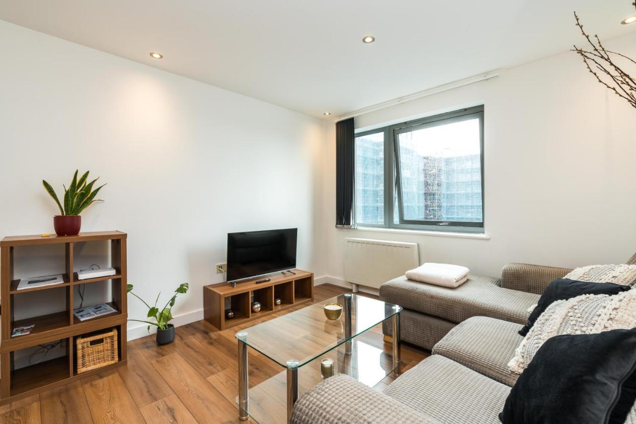 Fast Internet One Bedroom Apartment In Greater London, Id Required Exteriör bild