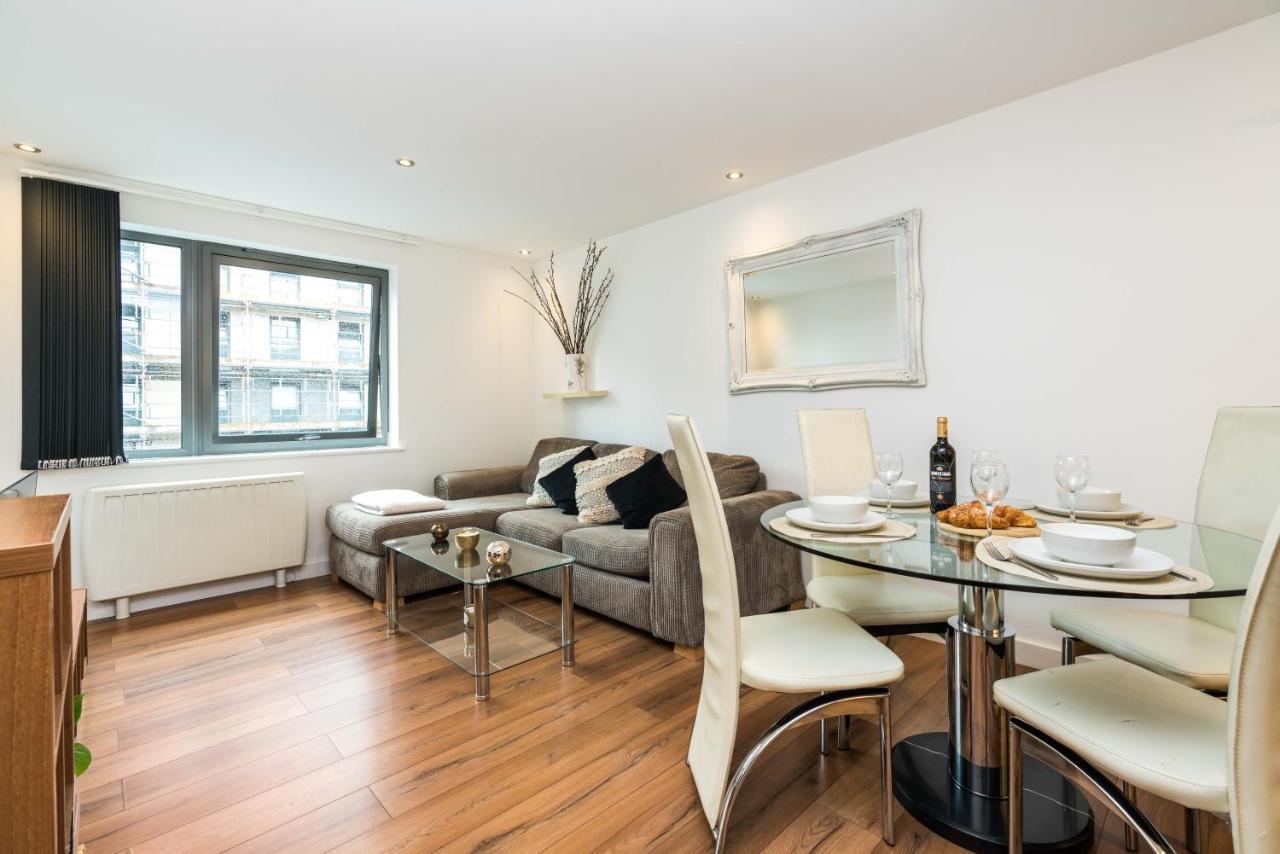 Fast Internet One Bedroom Apartment In Greater London, Id Required Exteriör bild